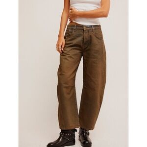 We The Free People Barrel Leg Mid Rise Coated Jeans Good Luck New Moon Brown 26